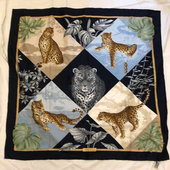 Vintage Ferragamo jungle cat scarf - Picture 2 of 13